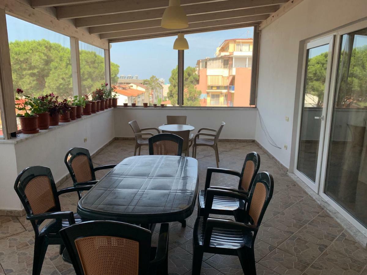 Double Room With Terrace Голем Екстериор снимка