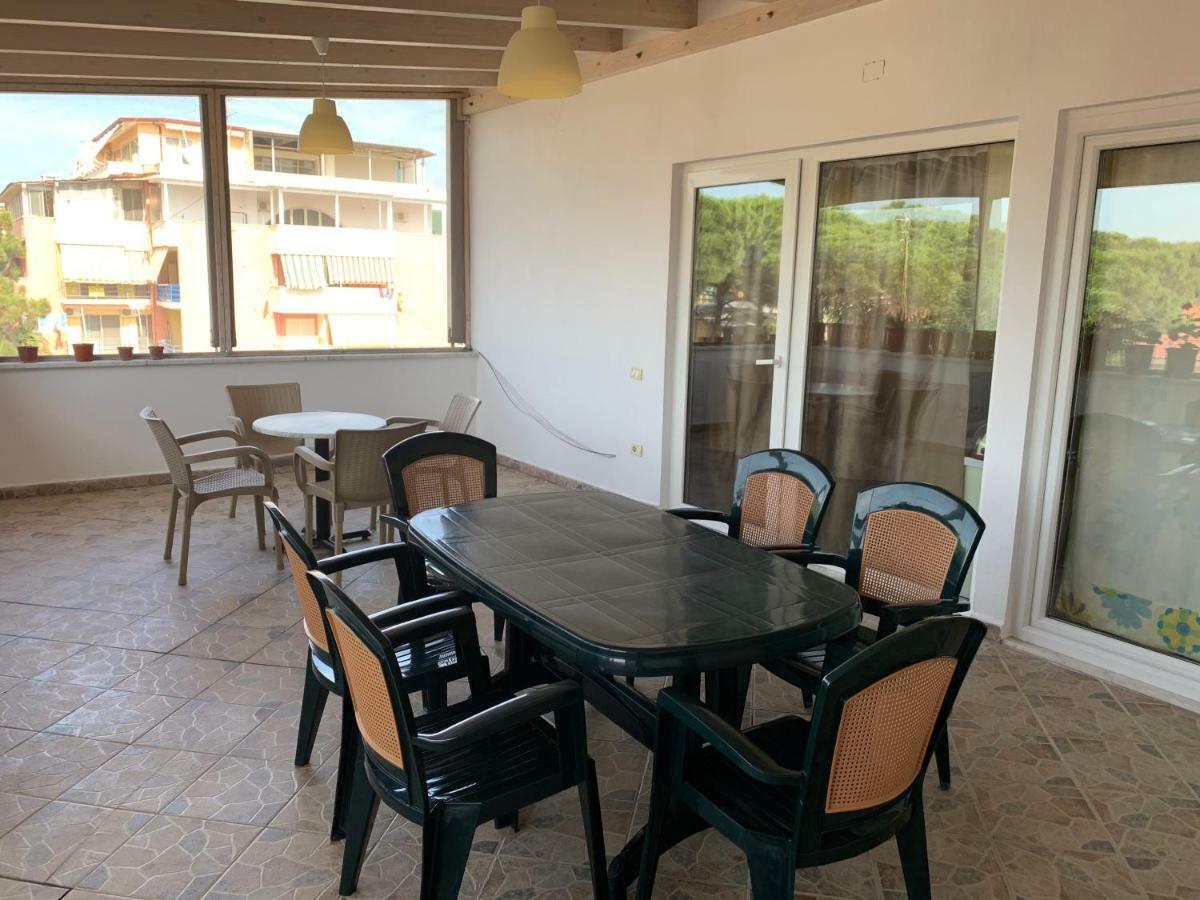 Double Room With Terrace Голем Екстериор снимка